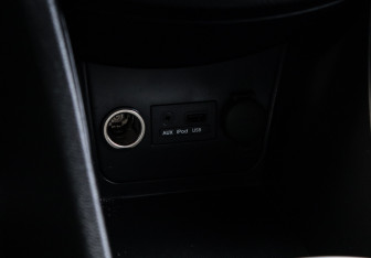 Подержанный автомобиль Hyundai Solaris Hatchback 2012 года (15 фото)