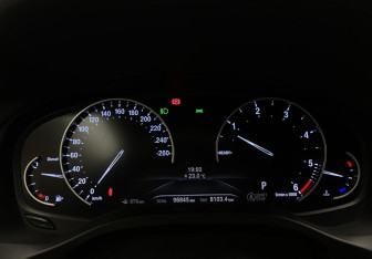 Подержанный автомобиль BMW X3 2020 года (28 фото)