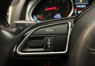 Подержанный автомобиль Audi Q7 2012 года (14 фото)