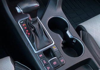 Подержанный автомобиль Kia Sportage 2018 года (14 фото)