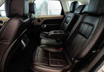 Подержанный автомобиль Land Rover Range Rover Sport 2018 года (8 фото)