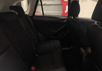 Подержанный автомобиль Mazda CX-5 2013 года (8 фото)