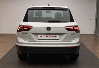 Подержанный автомобиль Volkswagen Tiguan 2018 года (5 фото)