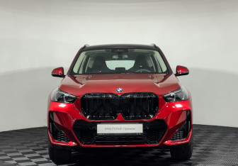 Новый BMW X1 2025 (3 фото)