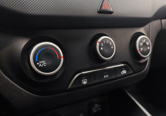 Подержанный автомобиль Hyundai Creta 2019 года (12 фото)