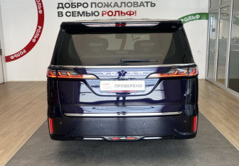 Подержанный автомобиль Voyah Dream 2023 года (5 фото)