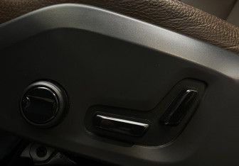 Подержанный автомобиль Volvo XC60 2021 года (15 фото)