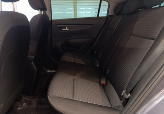 Подержанный автомобиль Kia Rio Hatchback 2021 года (10 фото)