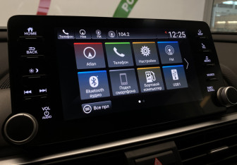 Подержанный автомобиль Honda Accord Sedan 2019 года (20 фото)
