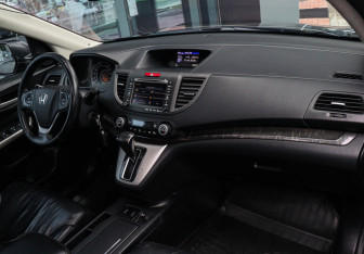 Подержанный автомобиль Honda CR-V 2013 года (7 фото)