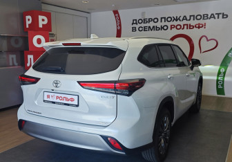 Новый Toyota Highlander 2026 (6 фото)