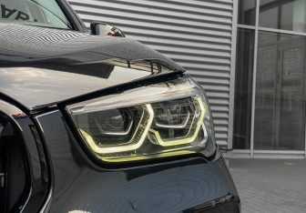 Подержанный автомобиль BMW X1 2020 года (5 фото)