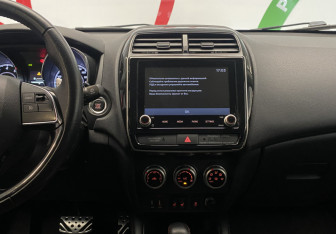 Подержанный автомобиль Mitsubishi ASX 2021 года (10 фото)