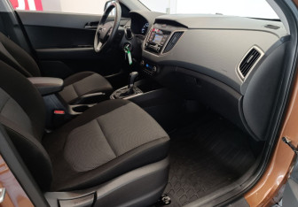 Подержанный автомобиль Hyundai Creta 2020 года (8 фото)