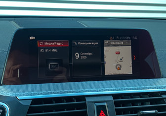 Подержанный автомобиль BMW X3 2020 года (21 фото)