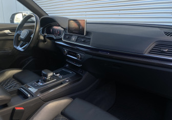 Подержанный автомобиль Audi SQ5 2020 года (10 фото)