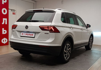 Подержанный автомобиль Volkswagen Tiguan 2018 года (4 фото)