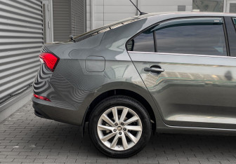 Подержанный автомобиль Skoda Rapid Liftback 2020 года (8 фото)