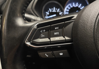 Подержанный автомобиль Mazda CX-5 2017 года (14 фото)