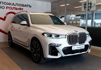 Подержанный автомобиль BMW X7 2020 года (3 фото)