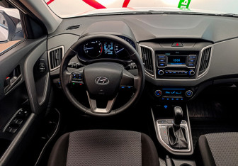 Подержанный автомобиль Hyundai Creta 2020 года (10 фото)