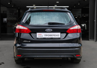 Подержанный автомобиль Ford Focus Wagon 2012 года (5 фото)