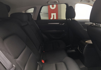 Подержанный автомобиль Mazda CX-5 2018 года (10 фото)