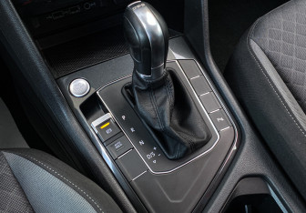 Подержанный автомобиль Volkswagen Tiguan 2019 года (18 фото)