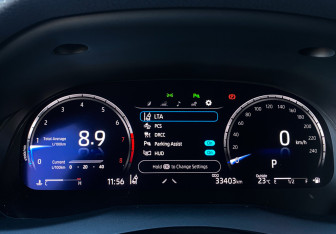 Подержанный автомобиль Toyota Camry Sedan 2023 года (26 фото)
