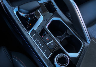 Подержанный автомобиль Geely Tugella 2024 года (19 фото)