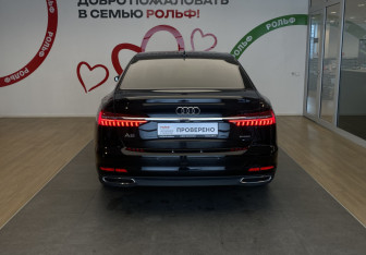 Подержанный автомобиль Audi A6 Sedan 2020 года (5 фото)