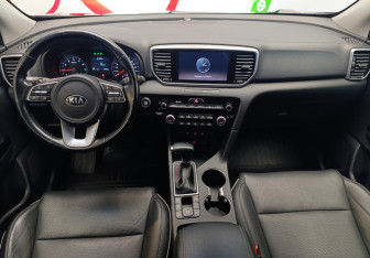 Подержанный автомобиль Kia Sportage 2021 года (10 фото)