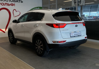 Подержанный автомобиль Kia Sportage 2018 года (6 фото)