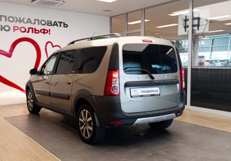 Подержанный автомобиль LADA (ВАЗ) Largus Wagon 2020 года (6 фото)