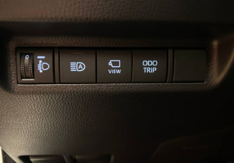 Новый Toyota RAV4 2025 (11 фото)