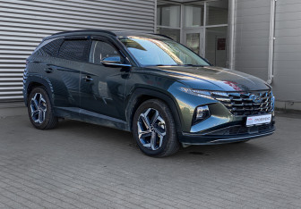 Подержанный автомобиль Hyundai Tucson 2022 года (3 фото)