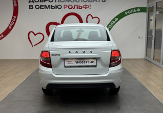 Подержанный автомобиль LADA (ВАЗ) Granta Sedan 2023 года (5 фото)