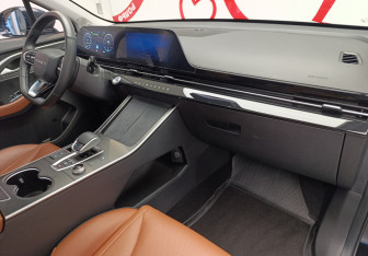 Подержанный автомобиль Omoda C5 2023 года (7 фото)