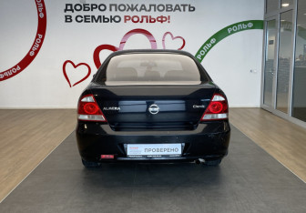 Подержанный автомобиль Nissan Almera Classic 2011 года (5 фото)