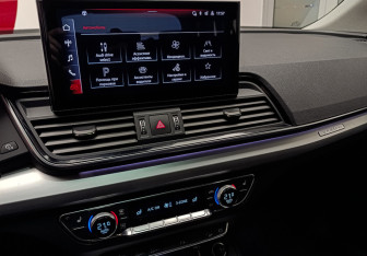 Подержанный автомобиль Audi Q5 2021 года (16 фото)