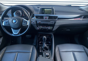 Подержанный автомобиль BMW X2 2019 года (11 фото)