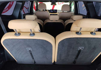 Подержанный автомобиль Geely Okavango 2023 года (8 фото)