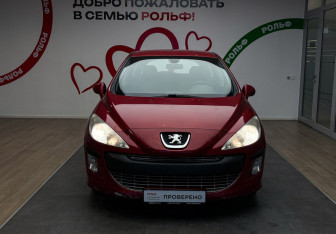 Подержанный автомобиль Peugeot 308 Hatchback 2008 года (2 фото)