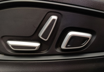 Подержанный автомобиль Geely Okavango 2023 года (15 фото)