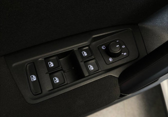 Подержанный автомобиль Volkswagen Tiguan 2019 года (11 фото)