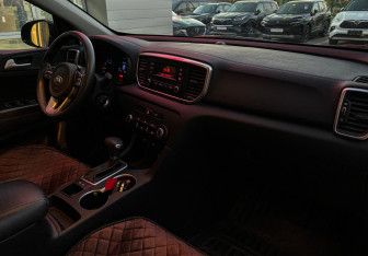 Подержанный автомобиль Kia Sportage 2019 года (8 фото)