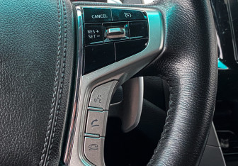 Подержанный автомобиль Mitsubishi Montero Sport 2022 года (20 фото)