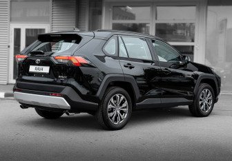 Новый Toyota RAV4 2025 (3 фото)