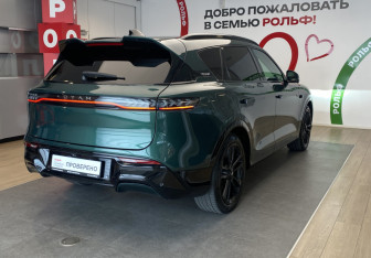 Подержанный автомобиль Voyah Free 2023 года (4 фото)