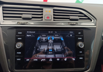 Подержанный автомобиль Volkswagen Tiguan 2020 года (19 фото)